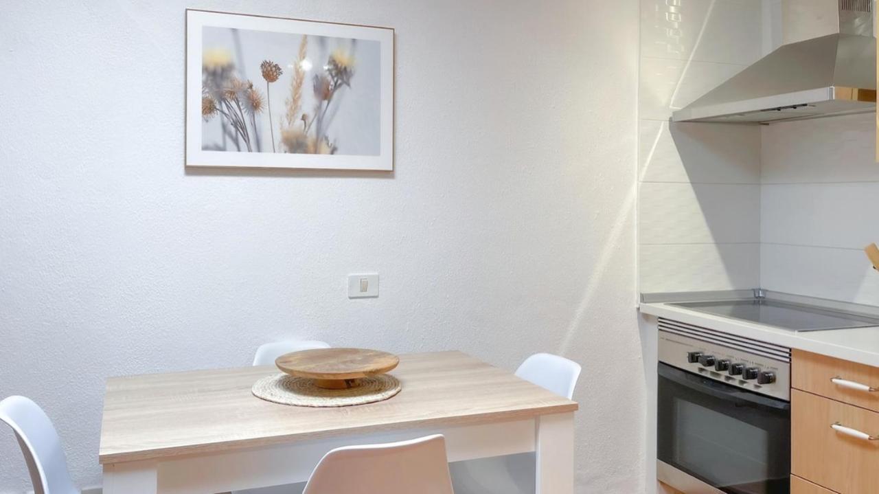 Harmony Beach House - 2Br Sea Views Terrace Villa Телде Екстериор снимка